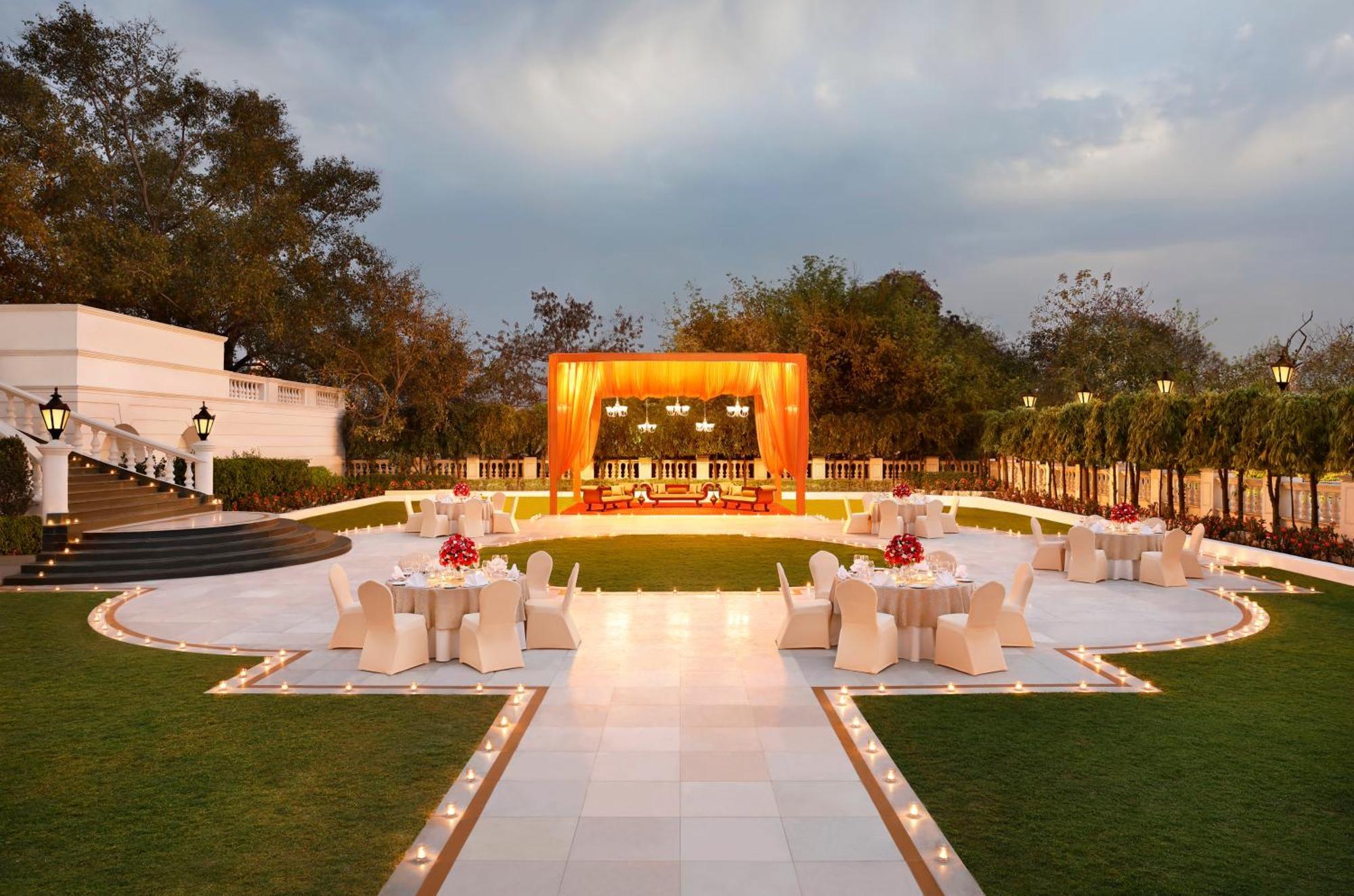 Taj Mahal Lucknow Hotel Exterior foto